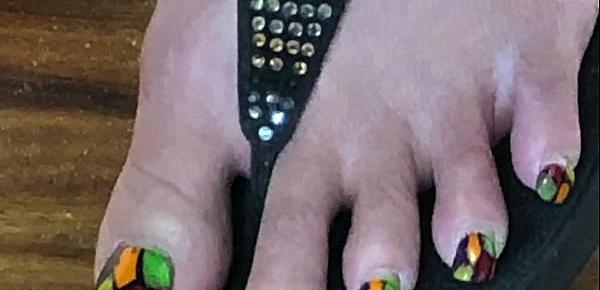 Asian Nail Lady-Foot Goddess